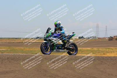 media/Aug-11-2023-CRA (Fri) [[7d2b09f7fc]]/D Group/Session 3 (Wheelie Bump)/